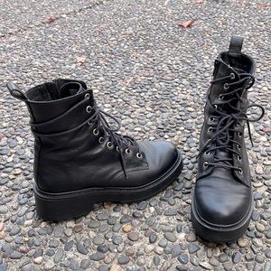 COPY - Steve Madden Lace-Up Combat Boot (size 7.5 W).